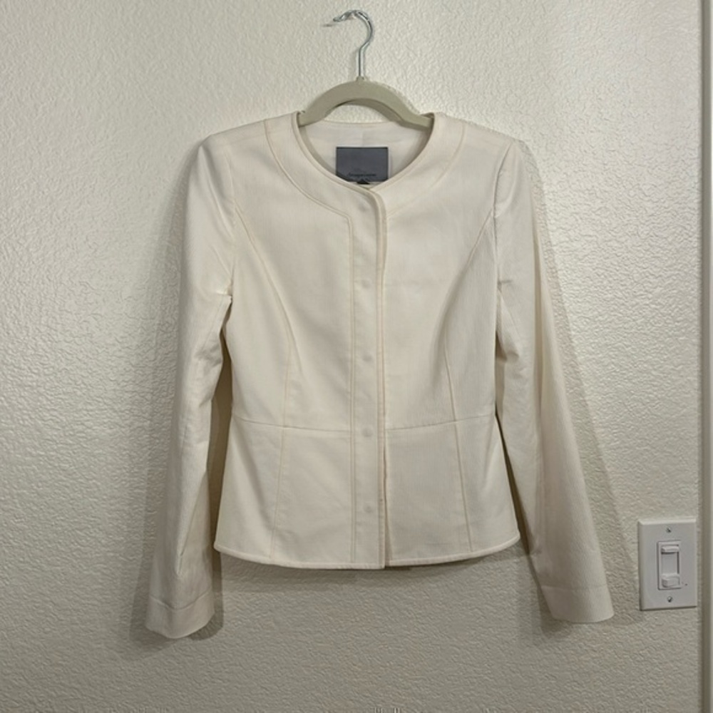 Women's Cream Structured Round-Neck Jacket